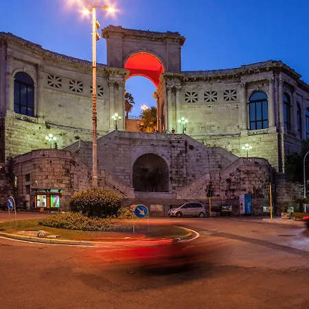 Quadrifoglio كالياري