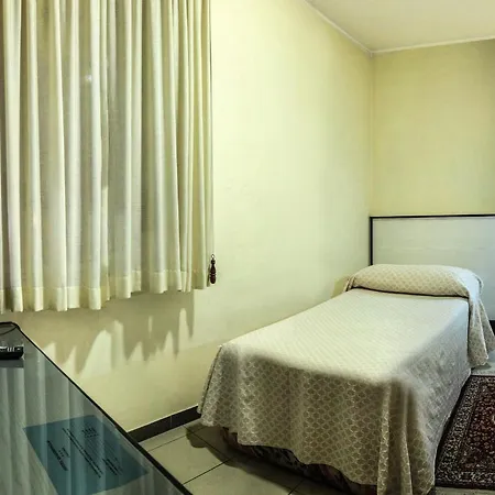 מלון Quadrifoglio