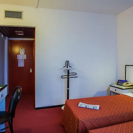 Quadrifoglio فندق كالياري