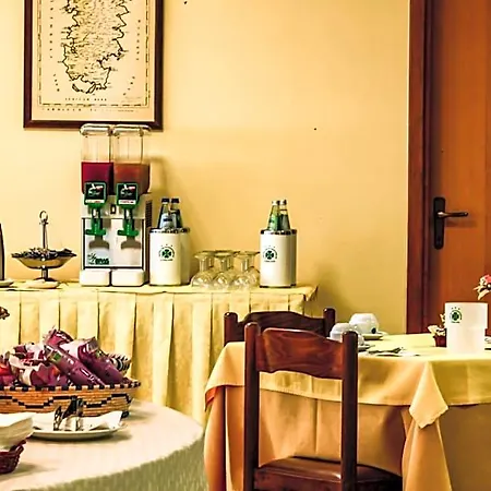 Quadrifoglio Hotell Cagliari