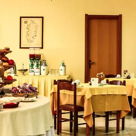 Quadrifoglio Hotel 3*