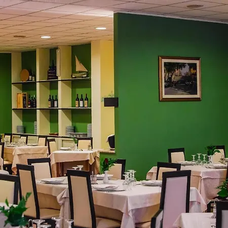 Otel Quadrifoglio 3*