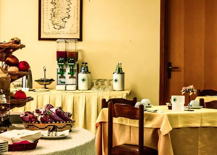 Quadrifoglio Hotell Cagliari